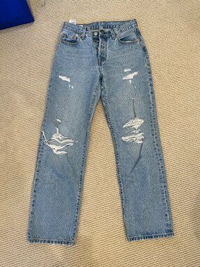 LEVI'S Distressed Light Wash 501 Jeans